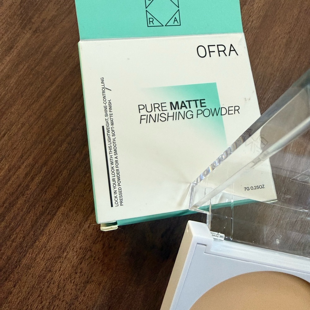 OFRA Compact Pressed Setting Powder - Warm Tan - Picture 3 of 4